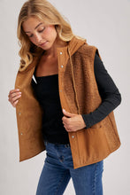 Load image into Gallery viewer, SHERPA HOODED VEST
