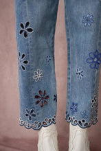 Load image into Gallery viewer, Floral Cutout Beaded Denim Jeans
