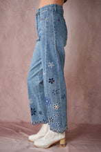 Load image into Gallery viewer, Floral Cutout Beaded Denim Jeans
