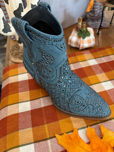 Denim "Show Off" Boot