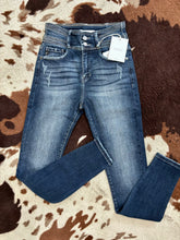 Load image into Gallery viewer, KanCan HR double button skinny Jeans
