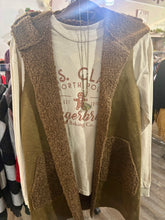 Load image into Gallery viewer, Suede vest

