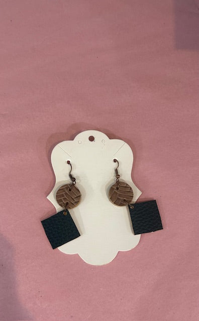 Heather Dangling Earrings