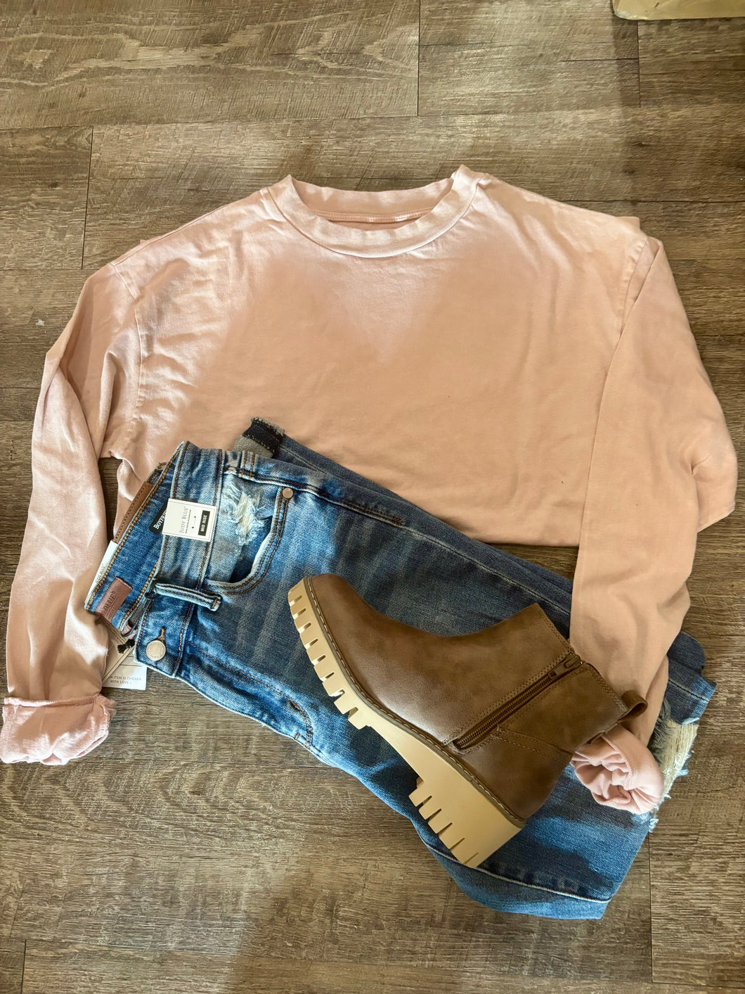 Mineral Wash Long Sleeve Tees