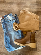 Load image into Gallery viewer, Mineral Wash Long Sleeve Tees
