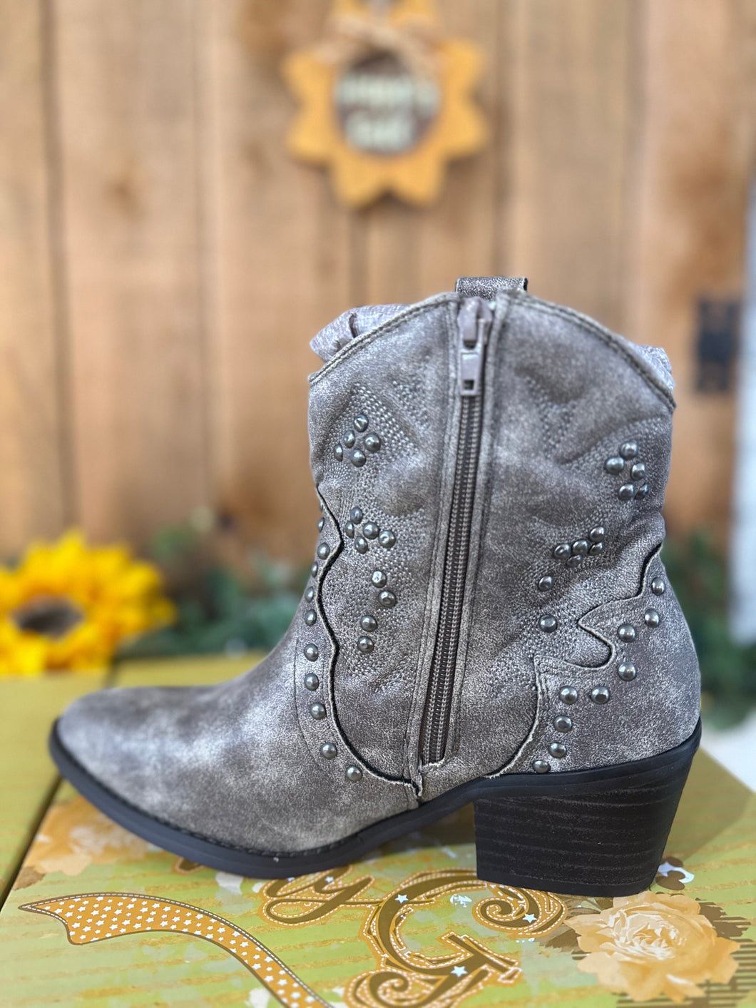 Bonnie Boots
