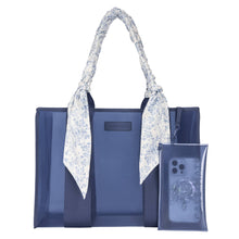 Load image into Gallery viewer, Case-Mate Something Navy Twilly Jelly Tote Bag
