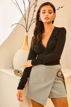 Load image into Gallery viewer, Front Overwrap With Buckle Side Zipper Plaid Short
