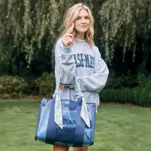 Load image into Gallery viewer, Case-Mate Something Navy Twilly Jelly Tote Bag
