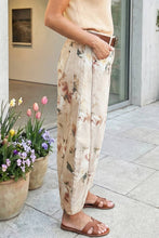 Load image into Gallery viewer, 66 Western Retro Floral Print Relaxed Barrel Jeans
