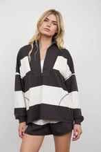 Load image into Gallery viewer, WIDE STRIPE HALF ZIP LONG SLEEVE KNIT TOP
