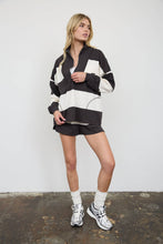 Load image into Gallery viewer, WIDE STRIPE HALF ZIP LONG SLEEVE KNIT TOP
