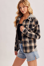 Load image into Gallery viewer, ZIPPER FRONT QUILTED PUFFER VEST CONTRAST HOODIE VEST
