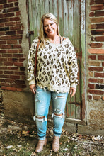 Load image into Gallery viewer, KanCan Mom Jeans
