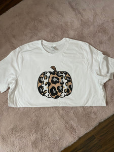 White Pumpkin Tee (Curvy)